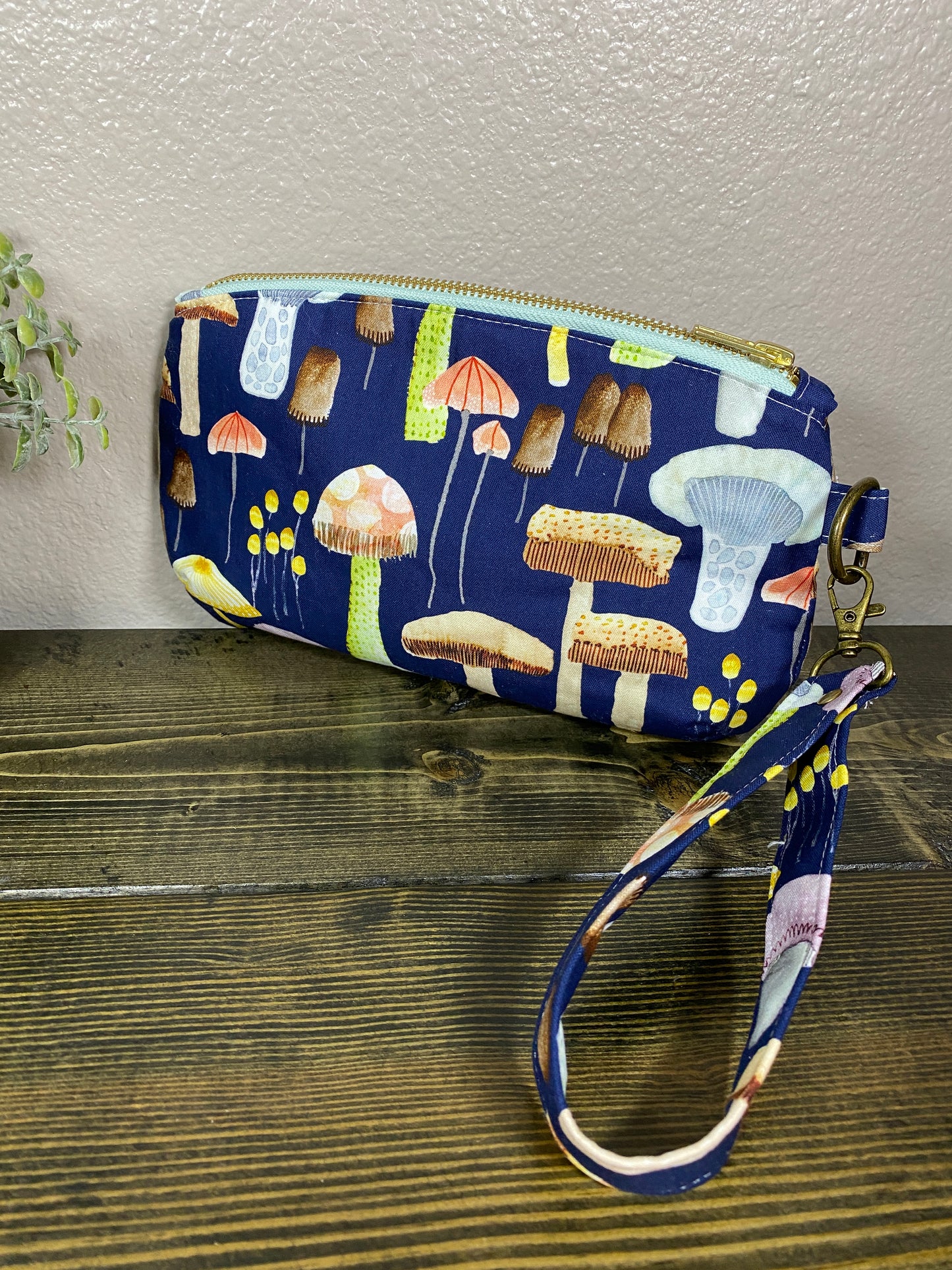 Mushroom Clematis Wristlet